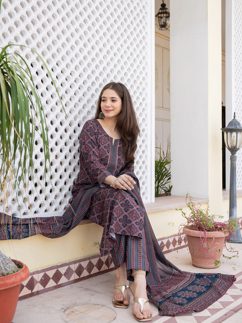 KALINI Ethnic Motifs Printed Regular Gotta Patti Straight Kurta with Trousers & Dupatta - Image 7