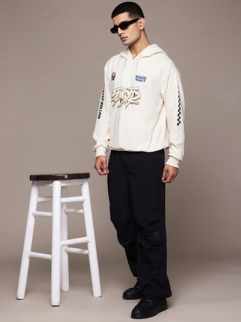 The Roadster Lifestyle Co. Men Printed Hooded Relaxed Fit Sweatshirt - Image 6
