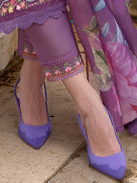 Indo Era Women Floral Embroidered Regular Thread Work Kurta with Trousers & With Dupatta - Image 6