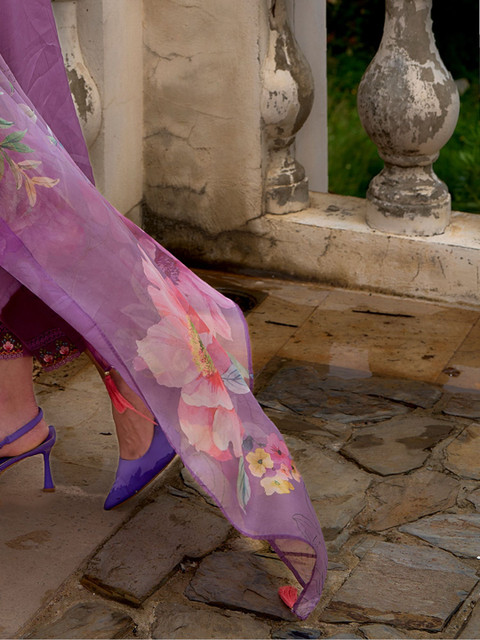 Indo Era Women Floral Embroidered Regular Thread Work Kurta with Trousers & With Dupatta - Image 7