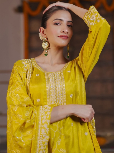 Indo Era Women Ethnic Motifs Embroidered Regular Kurta with Trousers & With Dupatta - Image 3