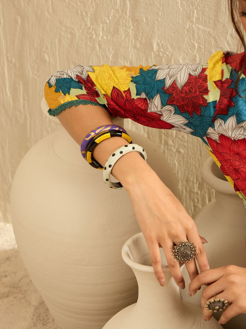 Indo Era Women Floral Printed Regular Pure Cotton Kurta with Trousers - Image 7