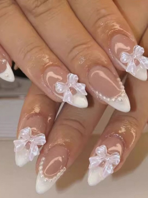 The Pink Truck Set of 24 Almond Tip Reusable Artificial Nails & Glue - Bowknot & Pearls