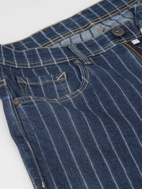 The Roadster Lifestyle Co Men Striped Slim Fit Mid-Rise Shorts - Image 7