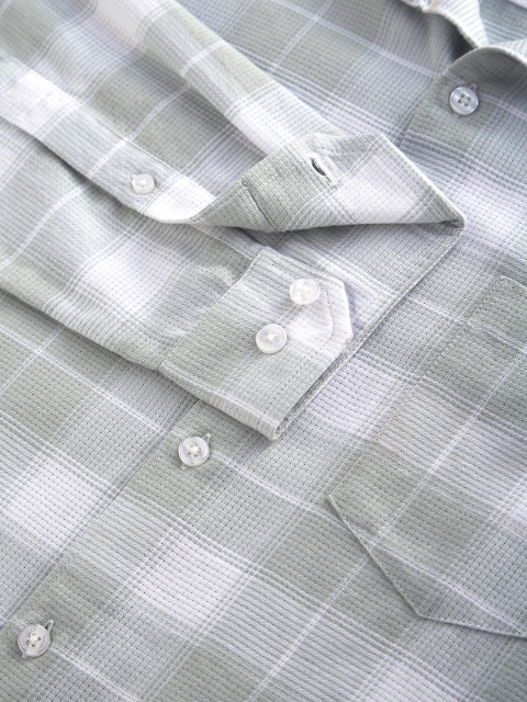 VASTRADO Men Classic Cutaway Collar Tartan Checked Cotton Slim Fit Casual Shirt - Image 7