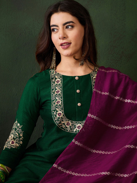 Sangria Floral Embroidered Thread Work Straight Kurta With Trousers & Dupatta - Image 2