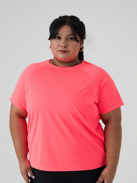 SPIRIT ANIMAL Women Plus Size Solid Round Neck Regular Fit Raglan Sleeves Tshirt