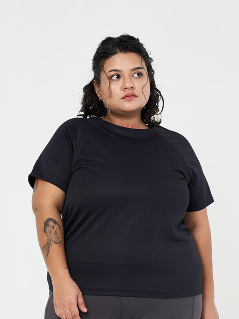 SPIRIT ANIMAL Women Plus Size Solid Round Neck Regular Fit Raglan Sleeves Tshirt