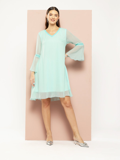 Qurvii Bell Sleeve Georgette Trapeze Dress