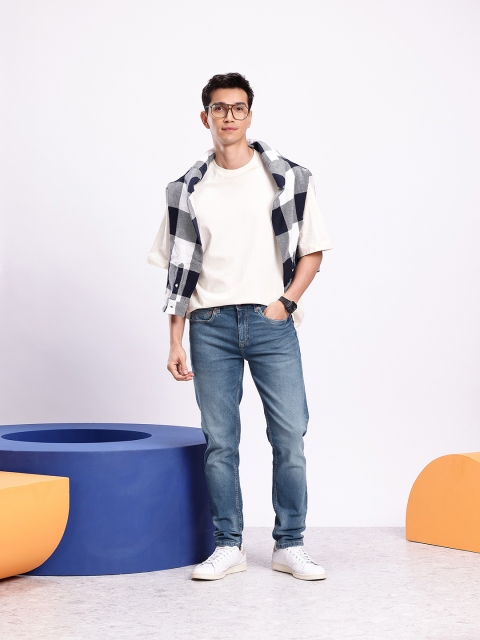 Aeropostale Men Tapered Fit Heavy Fade Stretchable Jeans - Image 5
