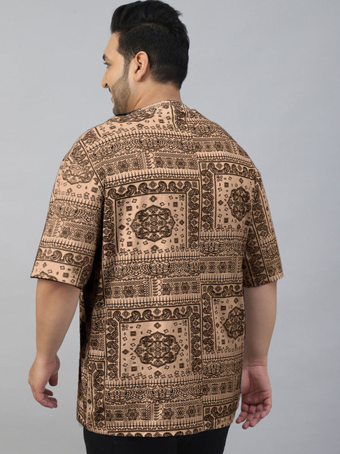 VEIRDO Men Plus Size Paisley Printed Oversized T-shirt - Image 4
