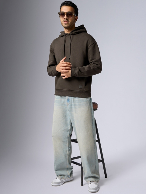 XYXX Men Oversized Solid Brown IntelliSmooth Pulse Hoodies - Image 5