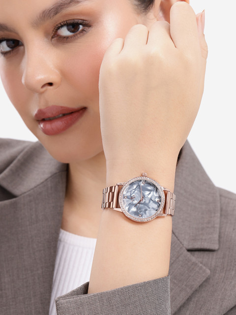 DressBerry Women Embellished Dial & Bracelet Style Straps Analogue Watch UT-A8618-DGRY-DB