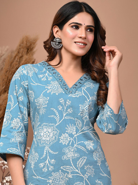 Rimeline Floral Printed Three-Quarter Sleeves Mirror Work Pure Cotton Straight Kurta