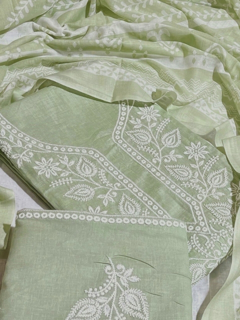 SALWAR STUDIO Floral Embroidered Pure Cotton Unstitched Dress Material