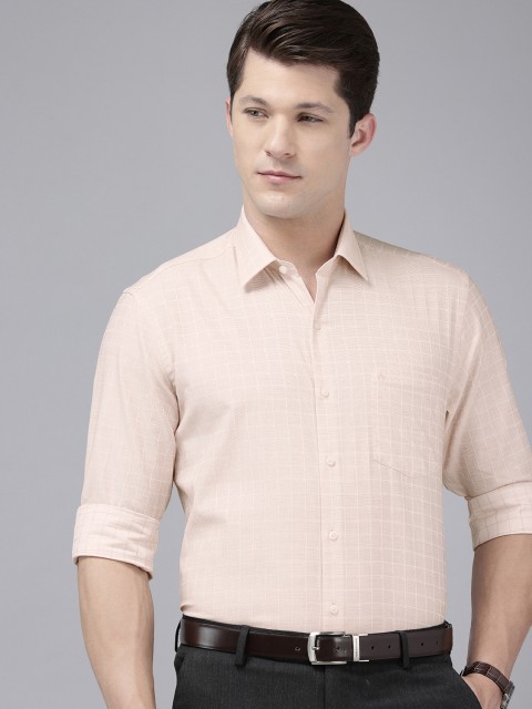 Arrow Pure Cotton Manhattan Slim Fit Opaque Checked Formal Shirt