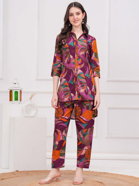 Nayo Printed Three-Quarter Sleeves Pure Cotton Top With Trousers
