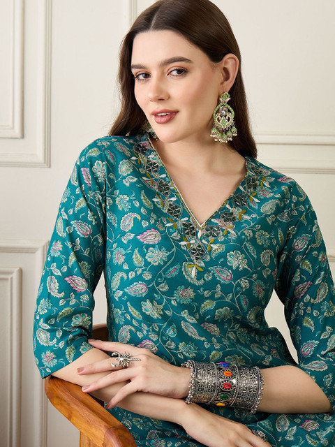 Anouk Floral Printed V-Neck Chanderi Silk Straight Kurta - Image 2