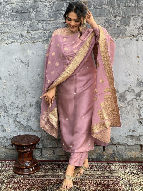 HERE&NOW Ethnic Motifs Embroidered Beads and Stones Silk Kurta With Trouser & Dupatta - Image 5