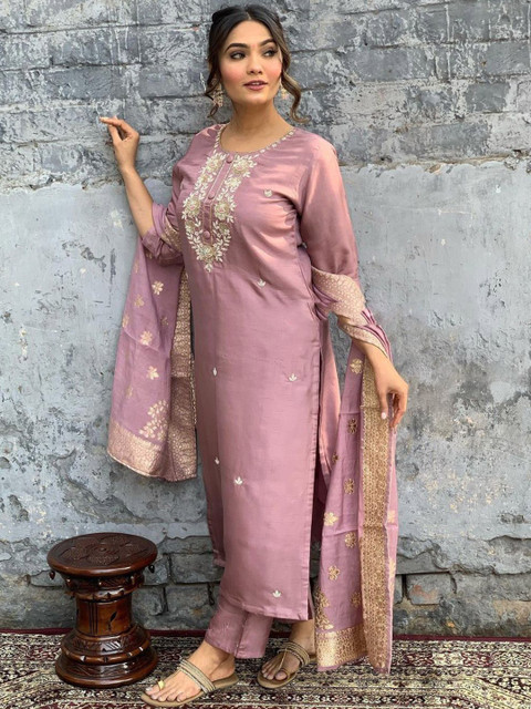 HERE&NOW Ethnic Motifs Embroidered Beads and Stones Silk Kurta With Trouser & Dupatta - Image 3