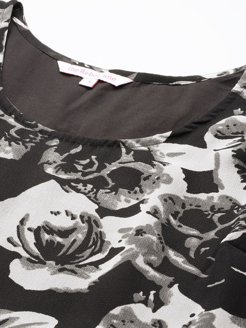 theRebelinme Women Plus Size Floral Printed Georgette A-Line Maxi Dress - Image 2