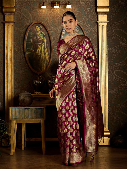 Sangria Woven Design Zari Kanjeevaram Saree