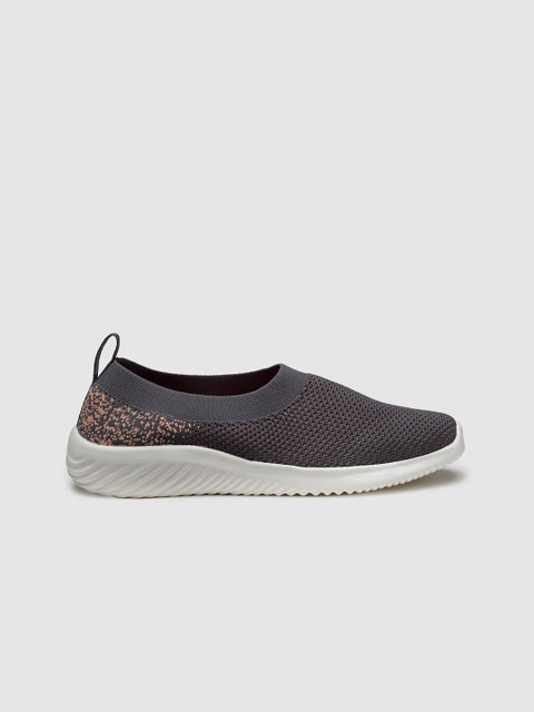 Action Women ATL810 Comfortable Lightweight Mesh Running Non-Marking Shoes - Image 4
