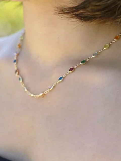 V FASHION JEWELLERY Gold-Plated Stainless Steel Crystals Minimal Necklace - Image 4