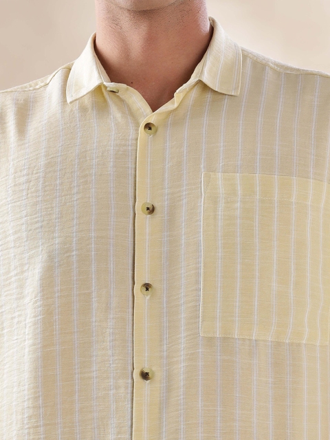 HERE&NOW Men Spread Collar Vertical Striped Relaxed Fit Casual Shirt - Image 2