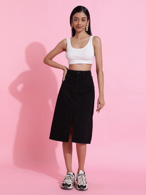 Belliskey Women Solid Black Front Slit Knee Length Denim Skirt