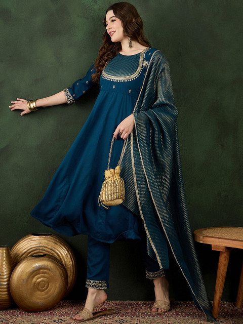 Sangria Teal Floral Embroidered Regular Anarkali Kurta With Trouser With Dupatta