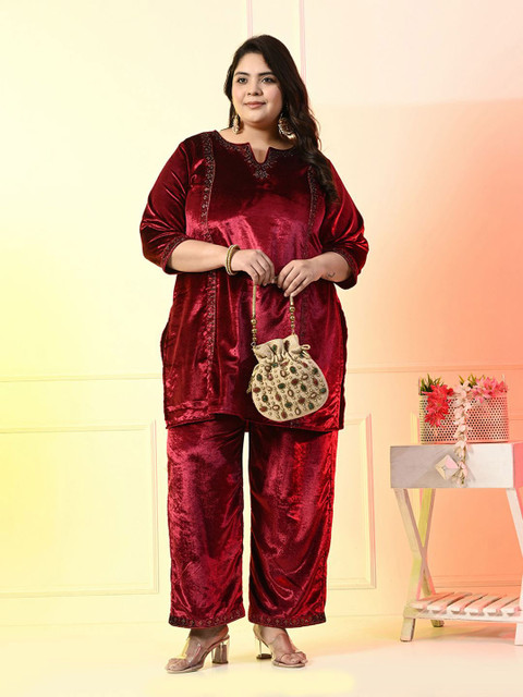 PrettyPlus by Desinoor.com Plus Size Fuschia Pink Velvet Siroski Co-ord Set
