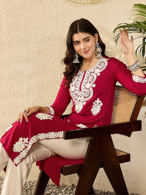 KALINI Floral Embroidered Round Neck Chikankari Straight Kurta