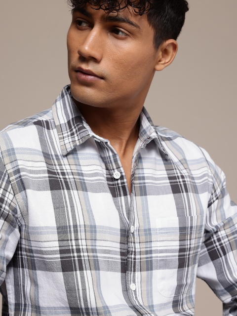 The Roadster Life Co. Pure Cotton Checked Casual Shirt