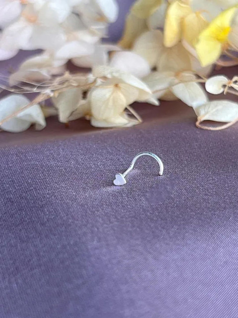 Goldnera Stud Nosepin