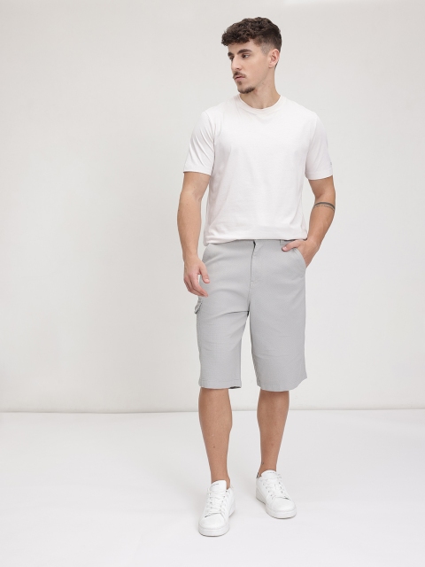 The Roadster Life Co. Men Mid-Rise Waffle Knit Baggy Fit Cargo-Style Skater Shorts - Image 5