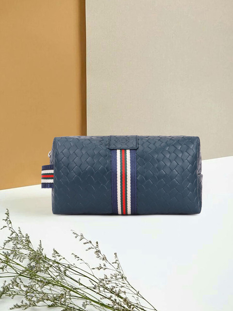 OsaiZ Textured Travel Accessory