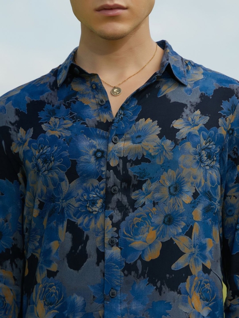 Campus Sutra Men Relaxed Fit Spread Collar Floral Printed Cotton Casual Shirt - Image 2