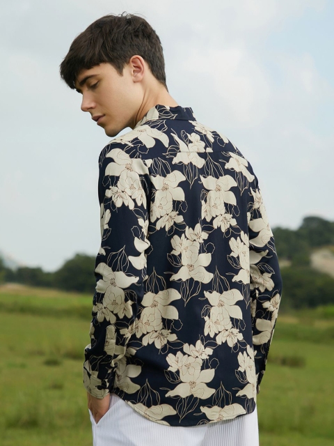 Campus Sutra Men Relaxed Fit Spread Collar Floral Printed Casual Shirt - Image 4