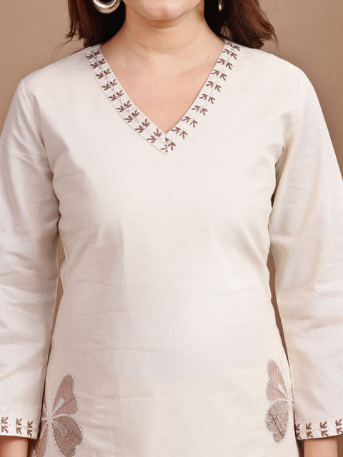 Tikhi Imli Embroidered V-Neck Three-Quarter Sleeves Linen Tunic With Trouser - Image 2