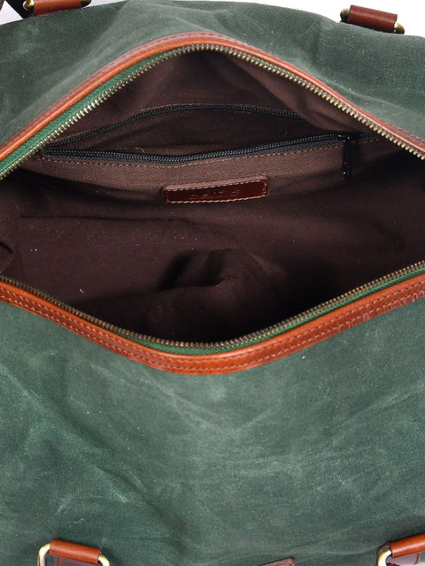 Celtic Small Green Canvas Sports & Gym Duffel Bag with Zip Closure - Image 4