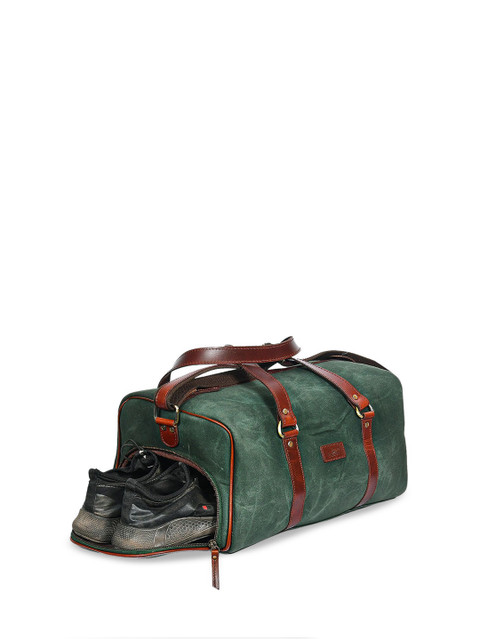 Celtic Small Green Canvas Sports & Gym Duffel Bag with Zip Closure - Image 3