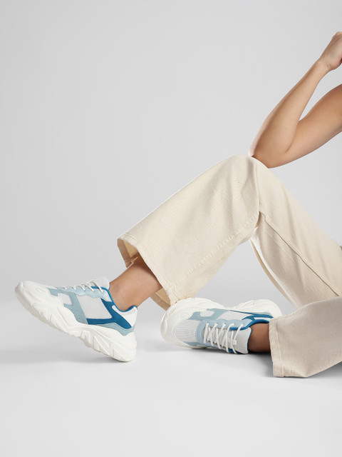 The Roadster Life Co. Women Striped Everyday Sneakers