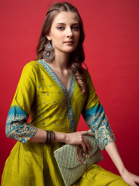 ARADHNA Floral Printed Thread Work Anarkali Kurta - Image 2