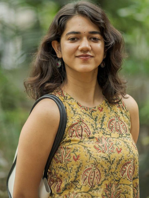 GoSriKi Floral Printed Straight Kurta with Trousers - Image 2