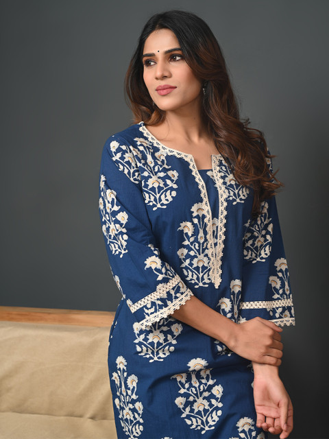 Rimeline Floral Printed Notch-Neck Straight Kurta