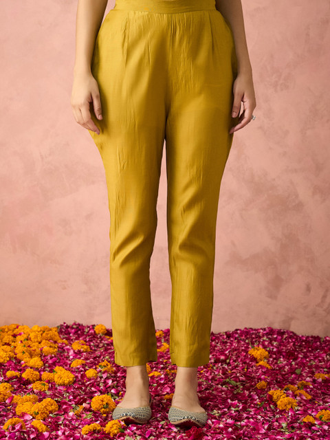 KALINI Geometric Yoke Design Thread Work Notch-Neck Straight Kurta With Trousers - Image 7