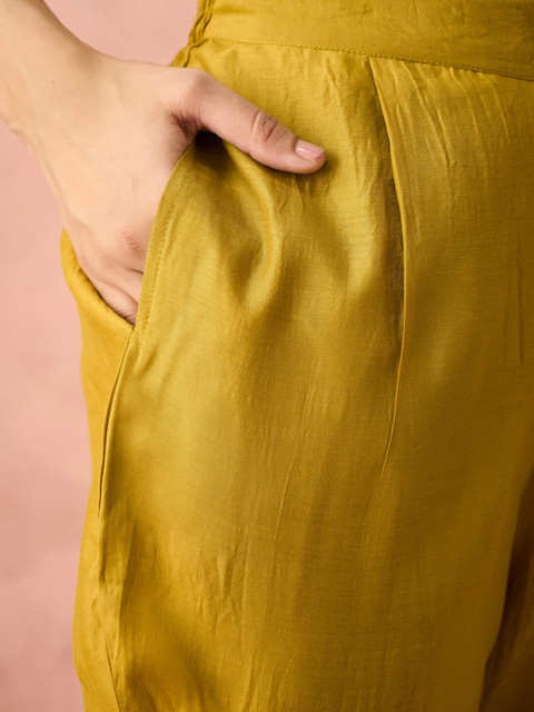 KALINI Geometric Yoke Design Thread Work Notch-Neck Straight Kurta With Trousers - Image 4