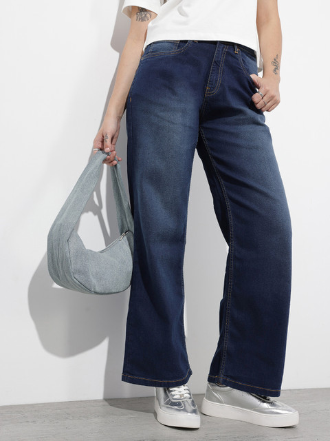 The Roadster Life Co. Women Straight Fit Light Fade Stretchable Jeans