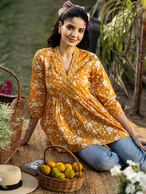 Libas Floral Printed V-Neck Mirror Work Mirror Work Pleated Anarkali Kurti